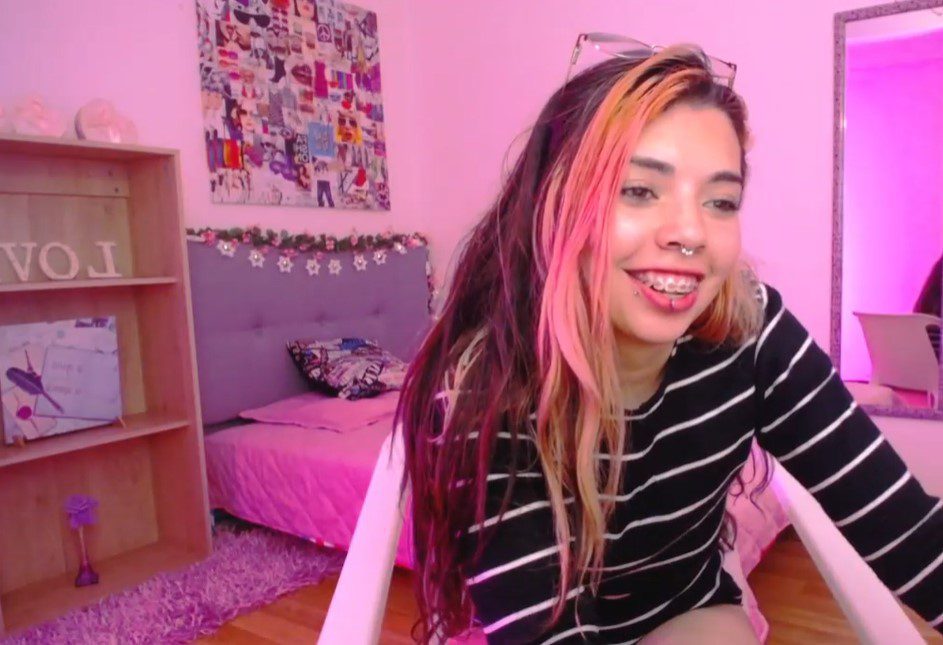 chaturbate teen with braces chaturbate teen with braces